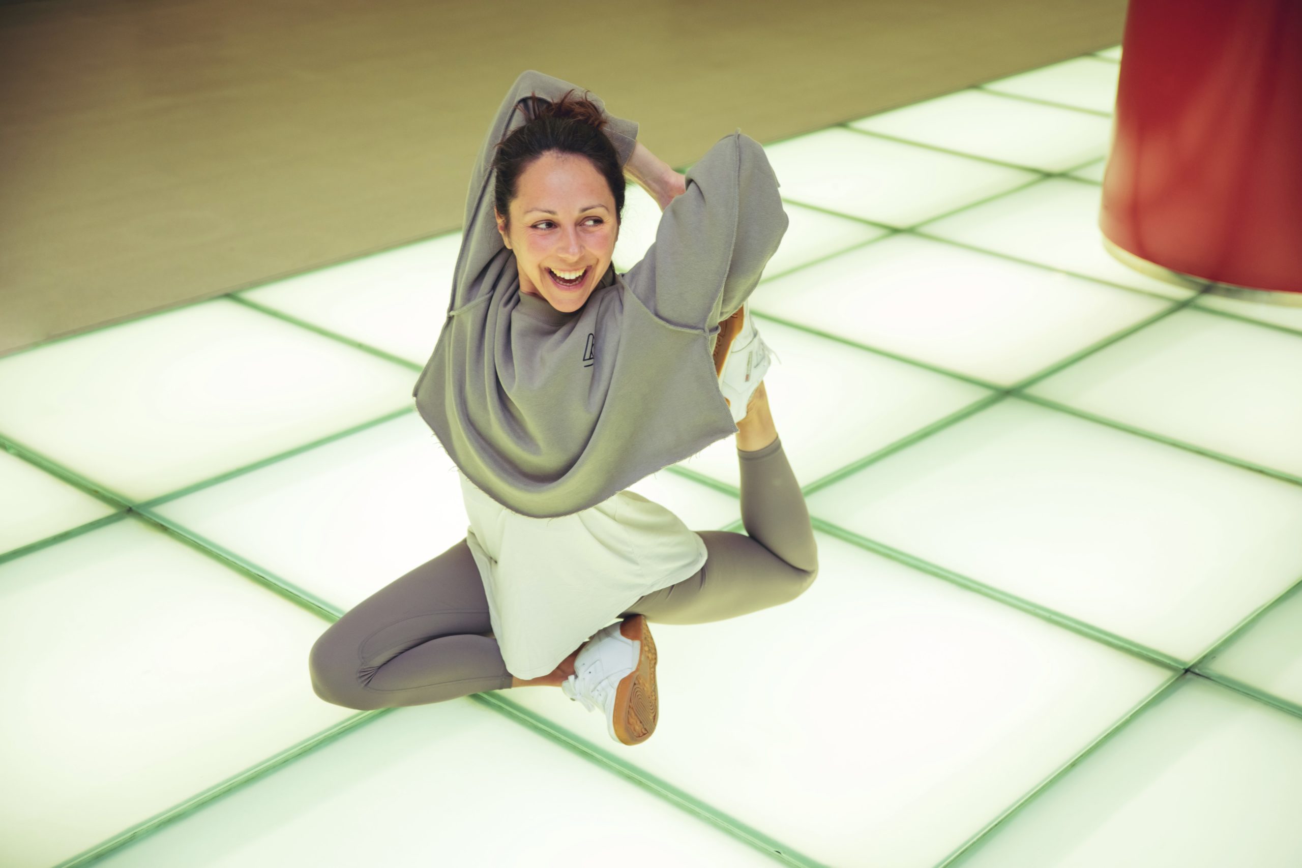 Coraline leyogicurieuse yoga paris palais brongniart